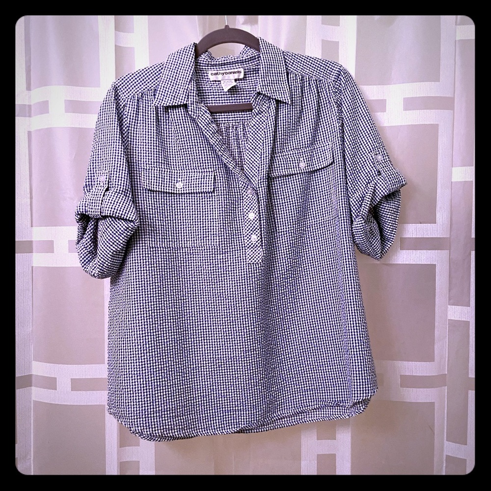 Cathy Daniels short sleeve gingham seersucker Lg